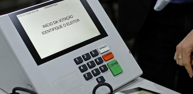 A Hora: Nem petista nem bolsonarista, eleitor nem-nem é jovem e menos religioso