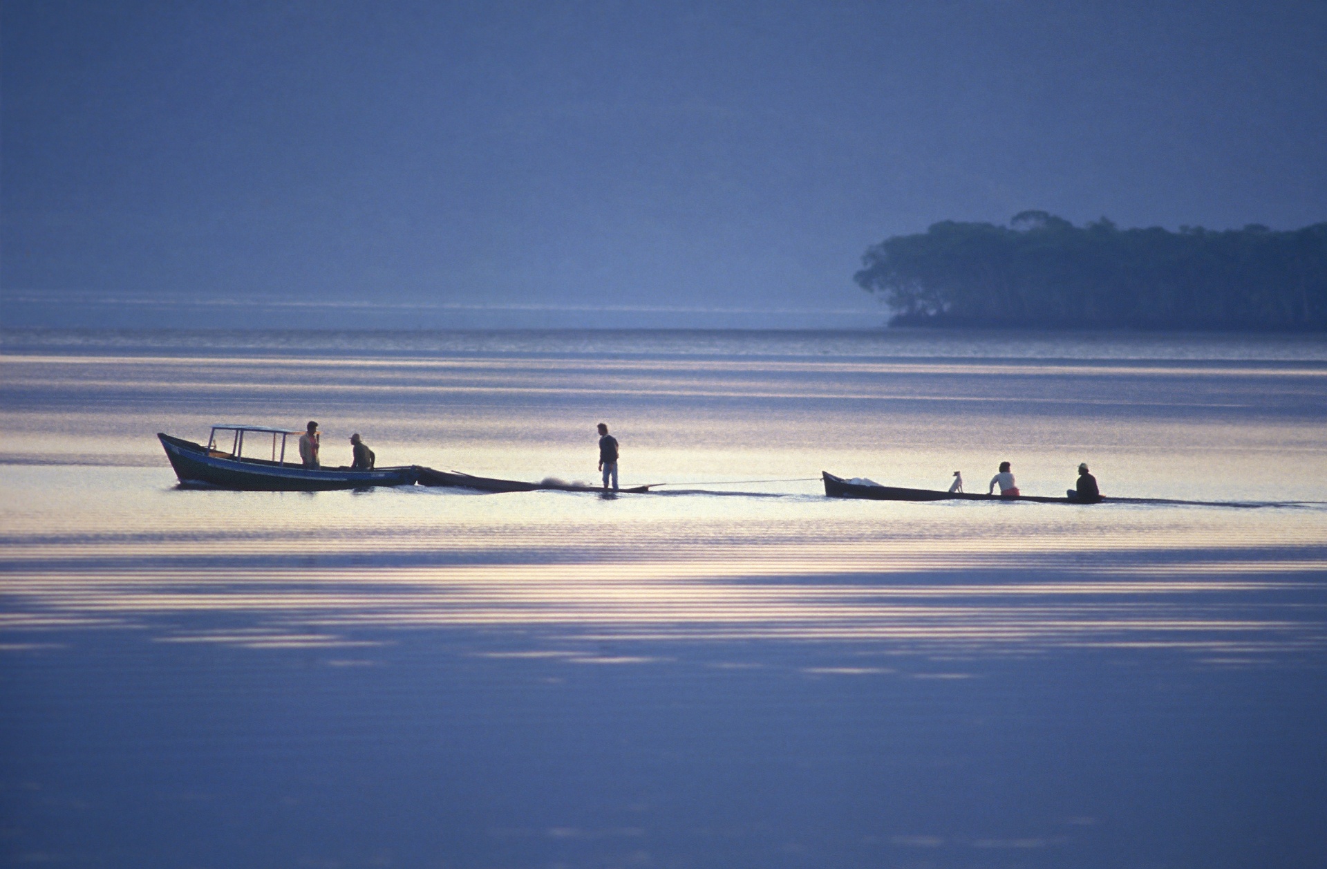 O Solar do Rosário (rua Duque de Caxias, 4, centro) recebe a mostra "Marinhas - Artistas que Retratam o Mar" - Divulgação