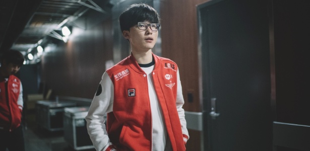 Faker joga pelo menos 12 horas de "League of Legends" por dia e ganha mais de US$ 100 mil por mês - Divulgação/Riot Games