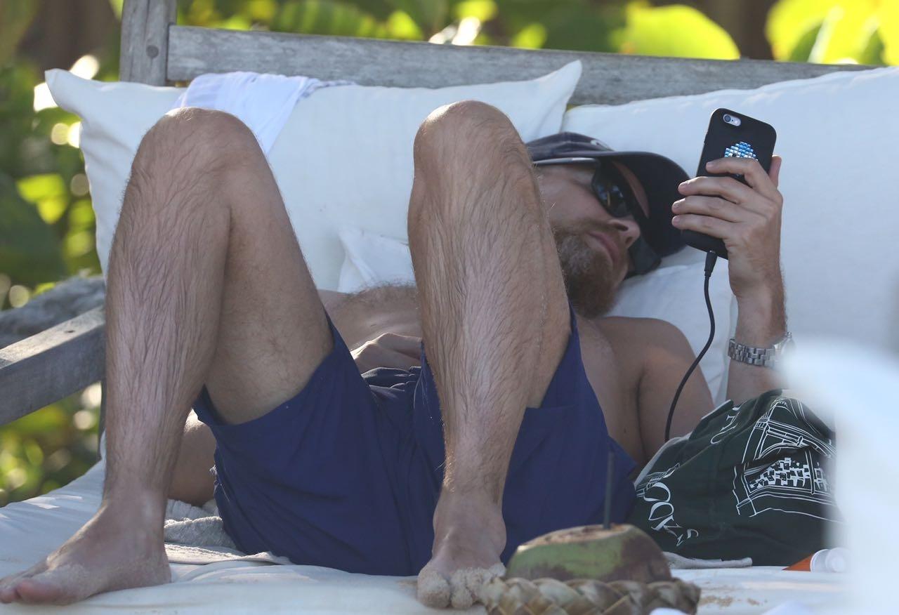 Esta foto foi tirada pelo paparrazo Gabriel Reis e seria um sósia do ator. - Gabriel Reis/AgNews