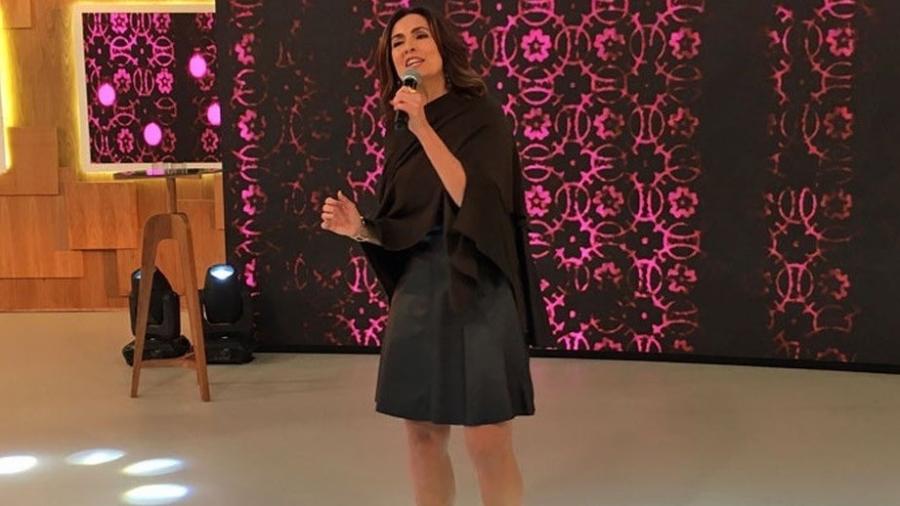 Fátima Bernardes canta "Evidências" no "Encontro" - Reprodução/TV Globo