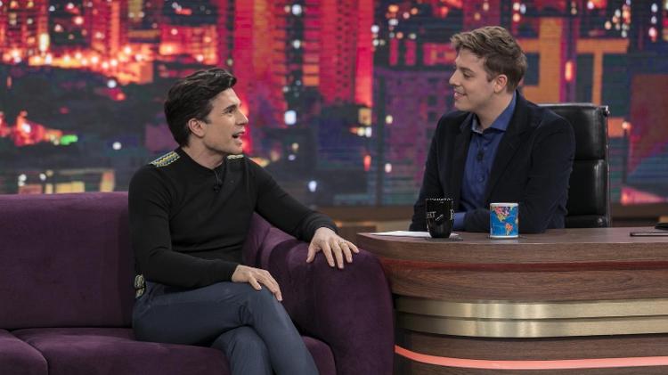 Jarbas Homem de Mello conversa com Claudia Raia por telefone no "Programa do Porchat" - Edu Moraes/Record TV - Edu Moraes/Record TV