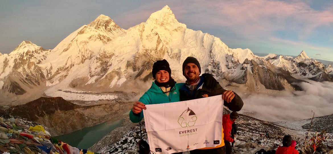 Mariana Britto e Caio Pereira Queiroz, do projeto "Everest Sustentável"  - Divulgação