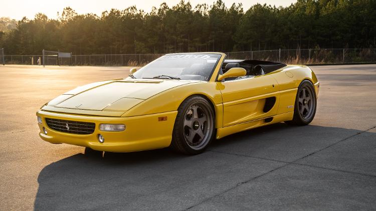 Ferrari 355 de Anderson Dick da Fueltech - Acervo Pessoal - Acervo Pessoal