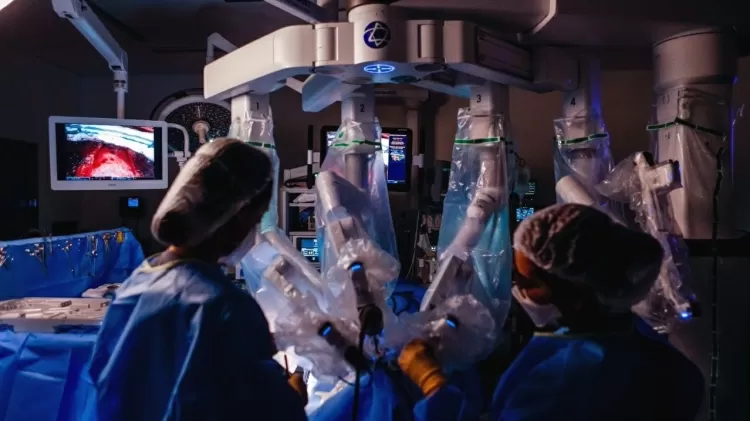 Cirurgia robótica de tireoide no Einstein 3 - Divulgação/Hospital Albert Einstein - Divulgação/Hospital Albert Einstein