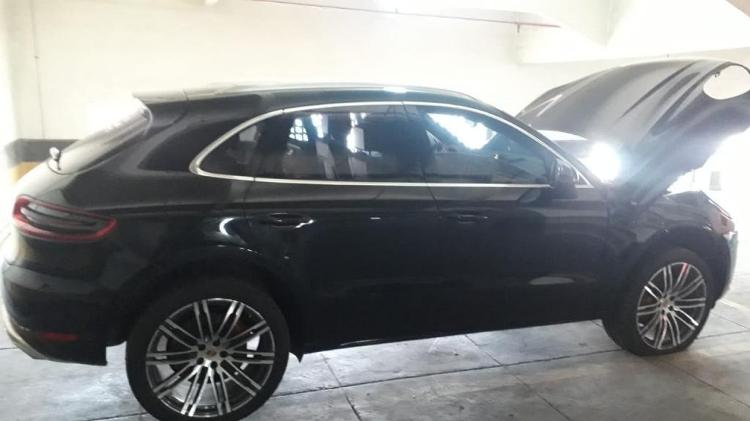 Porsche Macan penhorado de Romário traz motor V6 biturbo capaz de render 400 cv de potência - Divulgação - Divulgação