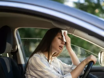 Você usa o ar-condicionado do carro do jeito errado; saiba como economizar