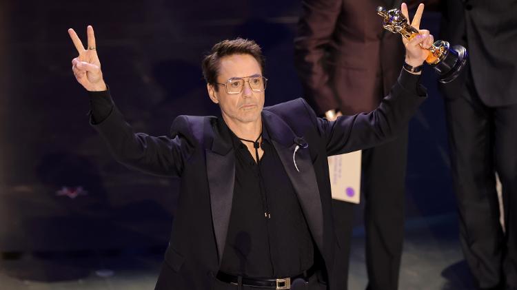 Robert Downey Jr. recebe o Oscar 2024 de Melhor Ator Coadjuvante