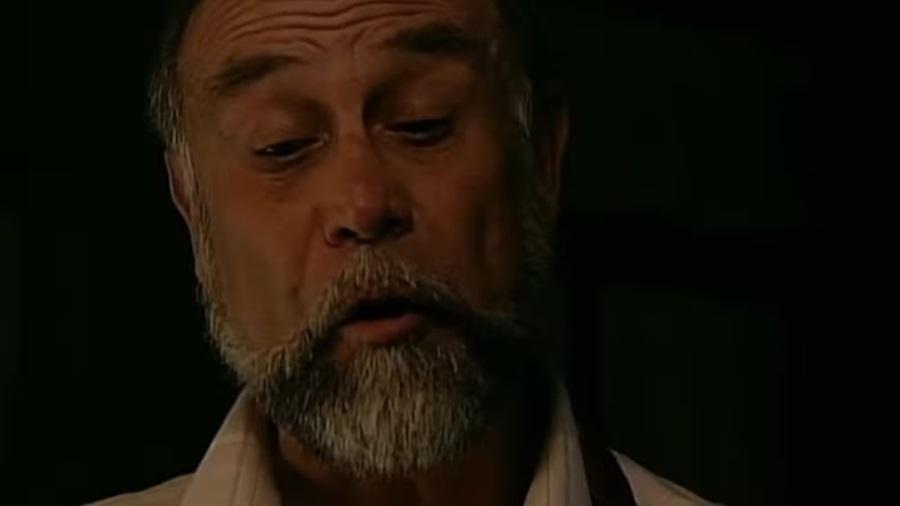 Carlos Amador López em ação na novela 'O privilégio de amar' Carlos Amador López em ação na novela 'O privilégio de amar'