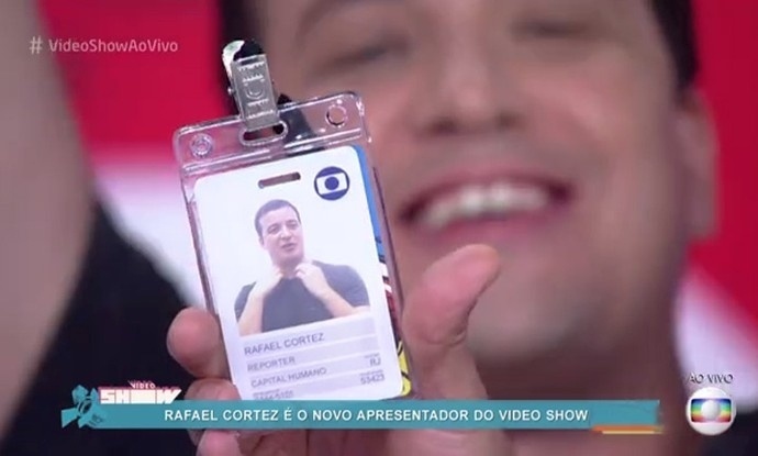 24.mar.2016 - Ele também tirou sarro com a durabilidade do seu contrato com a emissora - Reprodução/TV Globo