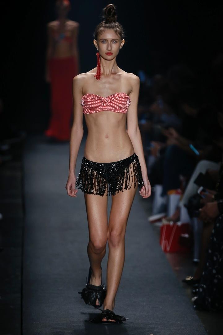 Amir Slama desfila coleção na SPFW - Alexandre Schneider/UOL