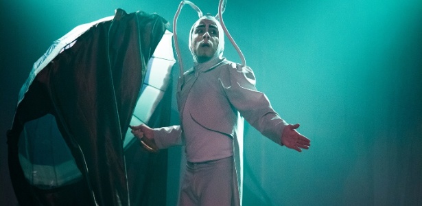 No dia 16, a peça "Norman, Comedor de Livros" faz uma homenagem ao universo dos livros - Divulgação/Lourenço Gomez - Divulgação/Lourenço Gomez