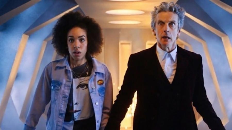 Cena da décima temporada de "Doctor Who" mostra Bill Pots (Pearl Mackie) e o Doutor (Peter Capaldi) - Reprodução/BBC 
