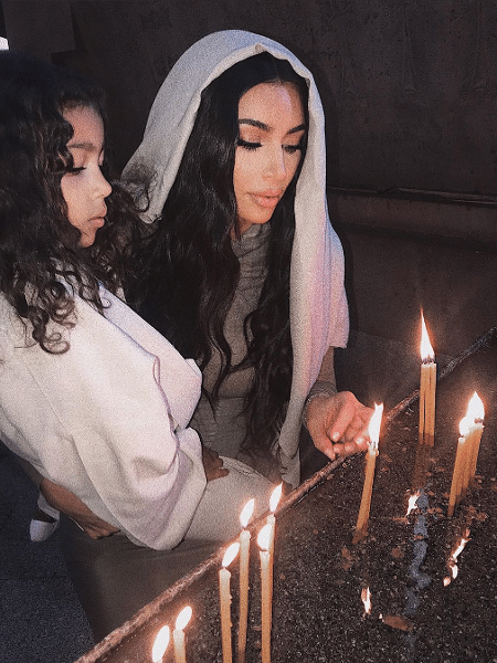 Kim Kardashian posta fotos de seu batizado com filhos na Armênia - Reprodução/Instagram
