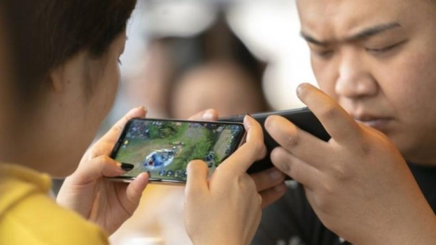 A China começou a regulamentar a indústria de jogos para combater o aumento da miopia entre crianças - Getty Images