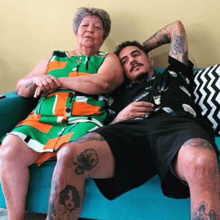 Marcelo D2 postou foto ao lado de dona Paulete e escreveu mensagem sobre "recado" após morte da mãe  - Reprodução/Instagram