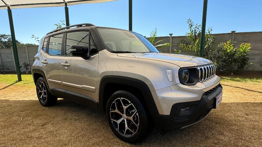 Nova versão Sahara custa R$ 173.990, mesmo preço da Trailhawk, mas abre mão da tração 4x4 para trazer mais equipamentos de série