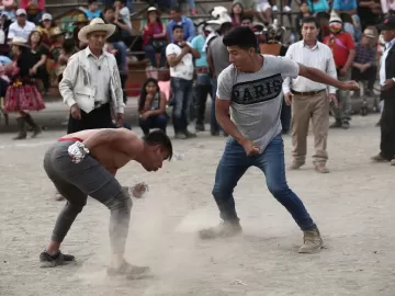 Pra começar o ano em paz, peruanos trocam socos para resolver as desavenças