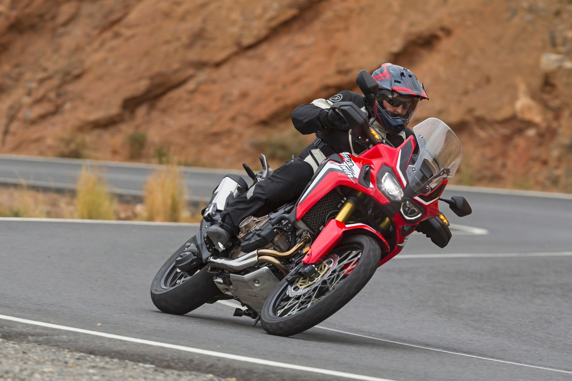 Honda CRF 1000L Africa Twin ABS - Divulgação