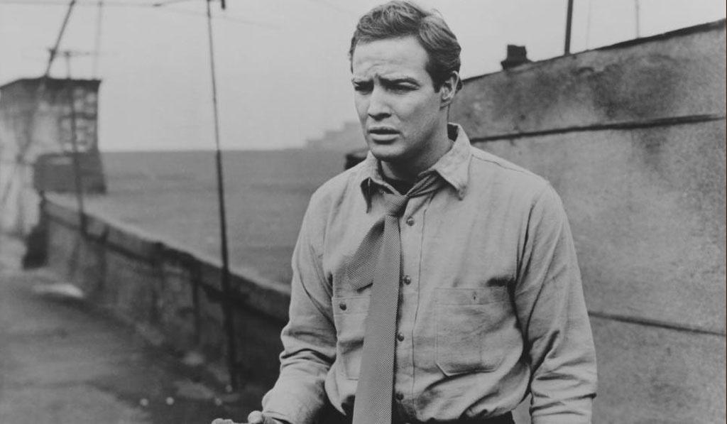 Marlon Brando em cena de "Sindicato de Ladrões" (1954) - Divulgação