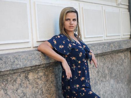 A cantora Carol Ferreira lança seu primeiro EP - Edgar Maciel/Divulgação