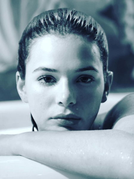 Bruna Marquezine nos bastidores do filme "Vou Nadar Até Você" - Reprodução/Instagram