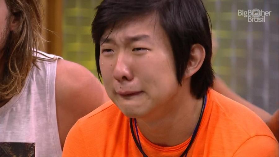 BBB 20 - Pyong chora ao ver filho - Reprodução/Globoplay