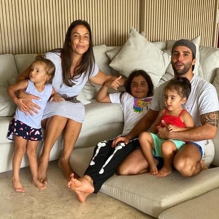 Daniel Cady, a mulher, Ivete Sangalo, e os filhos do casal: Marcelo, Marina e Helena - Reprodução/Instagram