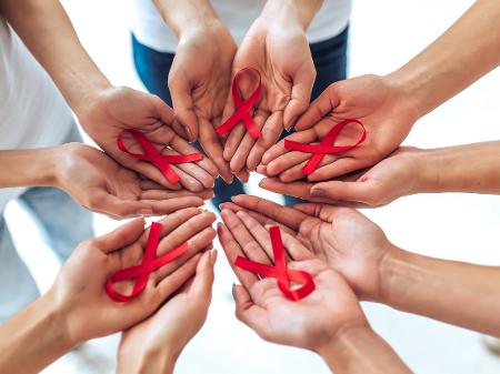 Possível vacina contra o HIV pode ajudar contra outros patógenos - iStock