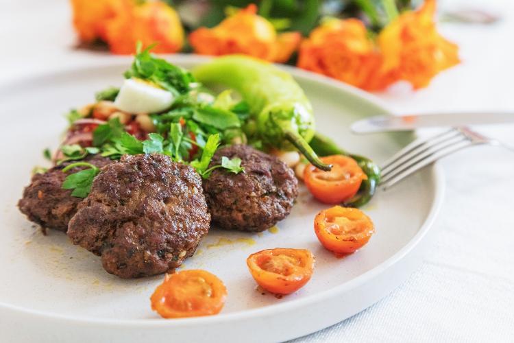 Carne ovina teria sido a primeira base do que conhecemos como almôndegas - Getty Images/iStockphoto - Getty Images/iStockphoto