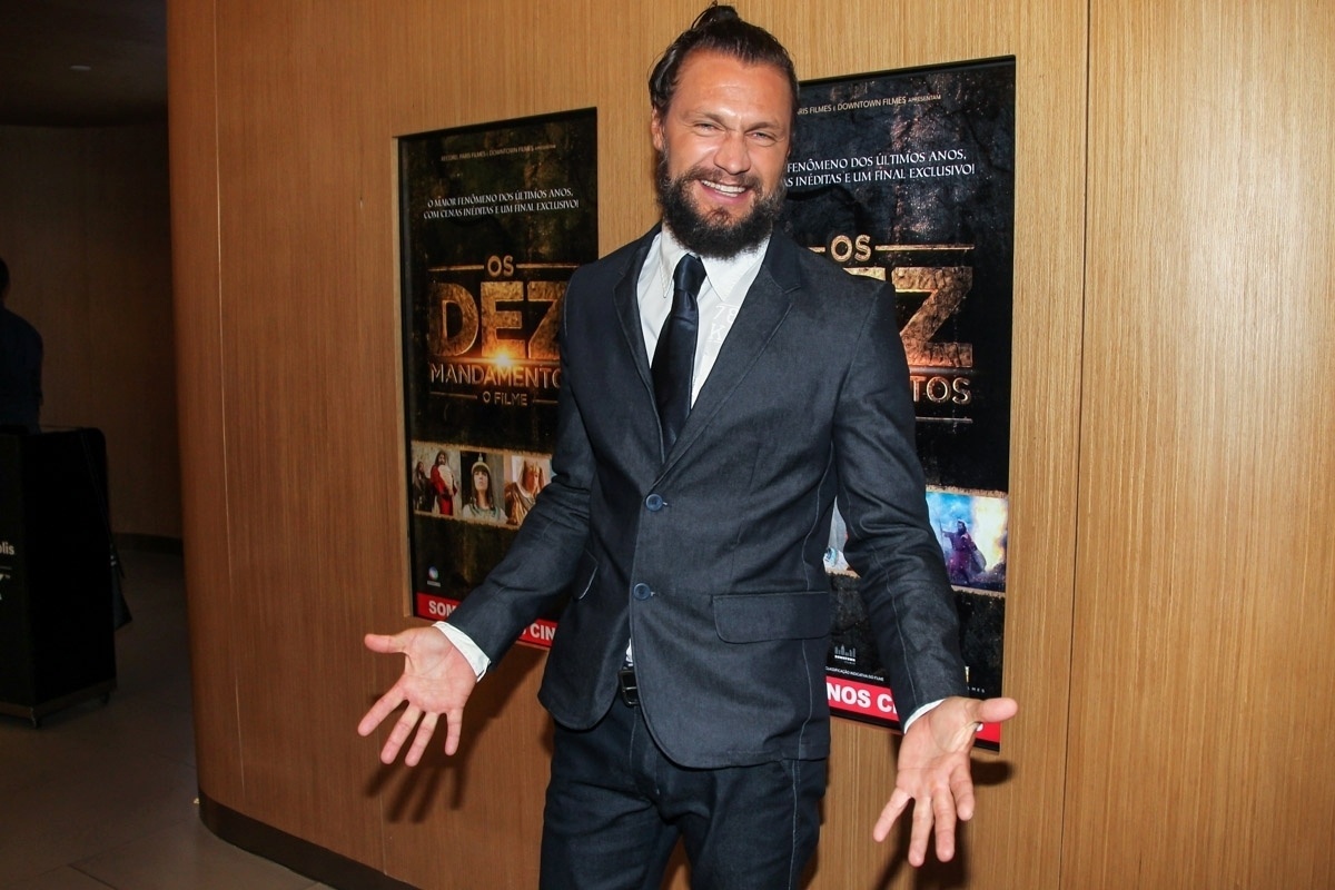 26.jan.2016 - O ator Vitor Hugo, o Corá em "Os Dez Mandamentos" - Manuela Scarpa/Brazil News