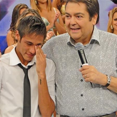 Neymar chora com Faustão no Arquivo Confidencial - Reprodução - Reprodução