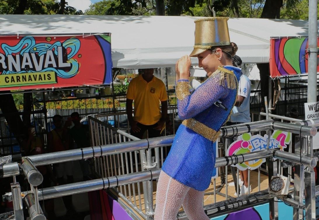 Claudia Leitte arrasta foliões no circuito Campo Grande, em Salvador, em mais um dia de Carnaval - Dilson Silva/AgNews