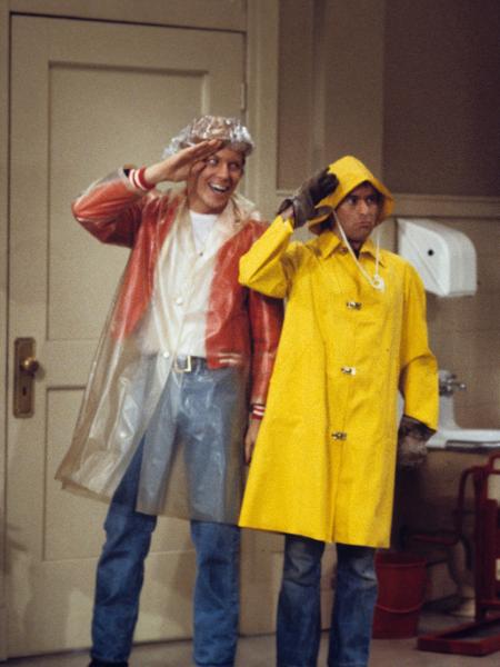Da esq. para a dir.: Michael McKean e David L. Lander em "Laverne & Shirley", em 1980 - Walt Disney Television via Getty Images
