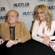 Larry Flynt ao lado da atriz pornô Alexis Texas - Albert L. Ortega/Getty Images