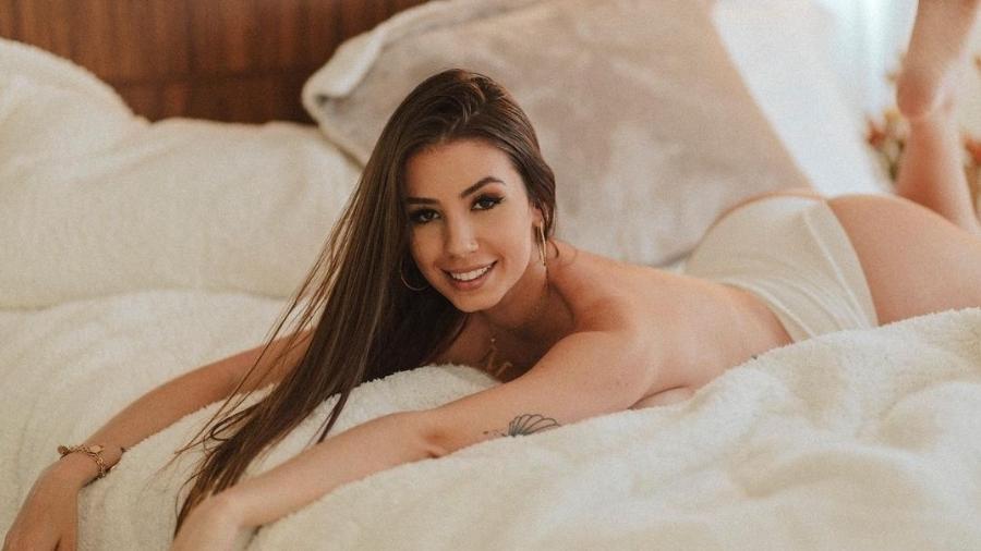 Maria Lina posa em cama e publica no Instagram  - Reprodução/Instagram 