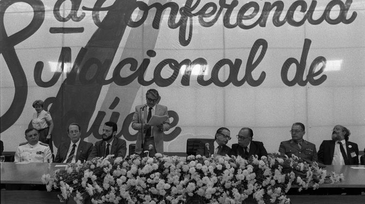 Abertura da 8ª Conferência Nacional de Saúde, em Brasília (DF), em 1986, evento fundamental para a criação do SUS Abertura da 8ª Conferência Nacional de Saúde, em Brasília (DF), em 1986, evento fundamental para a criação do SUS