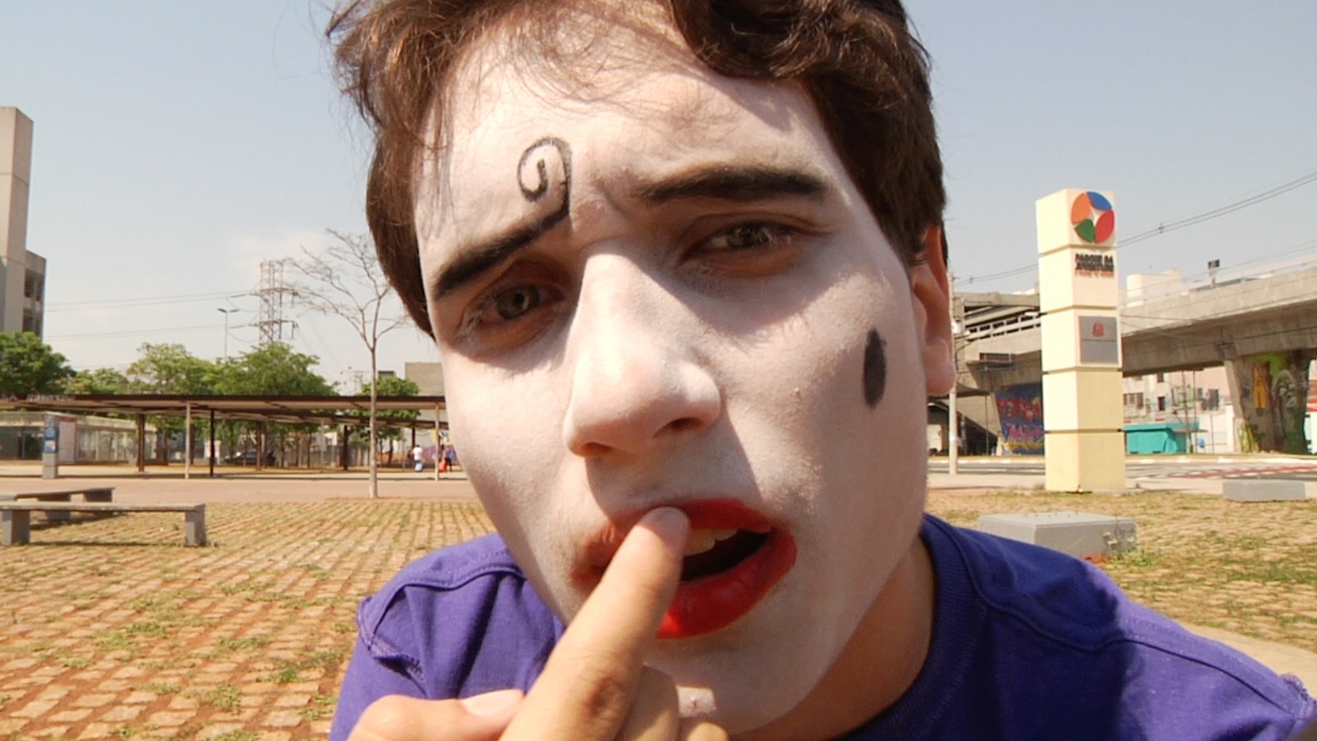 Cena do curta "Sobre Viver", feito por 14 jovens da periferia de São Paulo como trabalho final de um curso gratuito de cinema - Divulgação