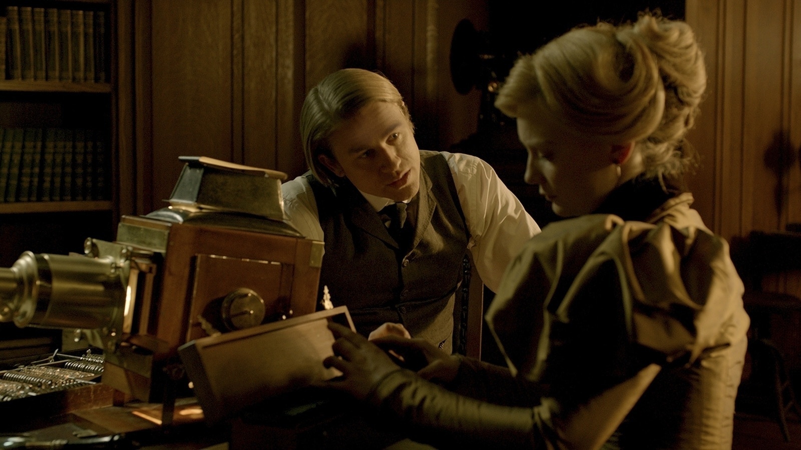 Cena de "A Colina Escarlate" - Divulgação