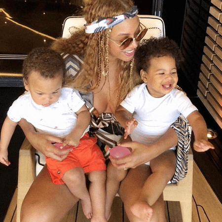 Os pequenos Sir e Rumi, gêmeos de 13 meses de Beyoncé com o marido, Jay Z - Reprodução/Instagram