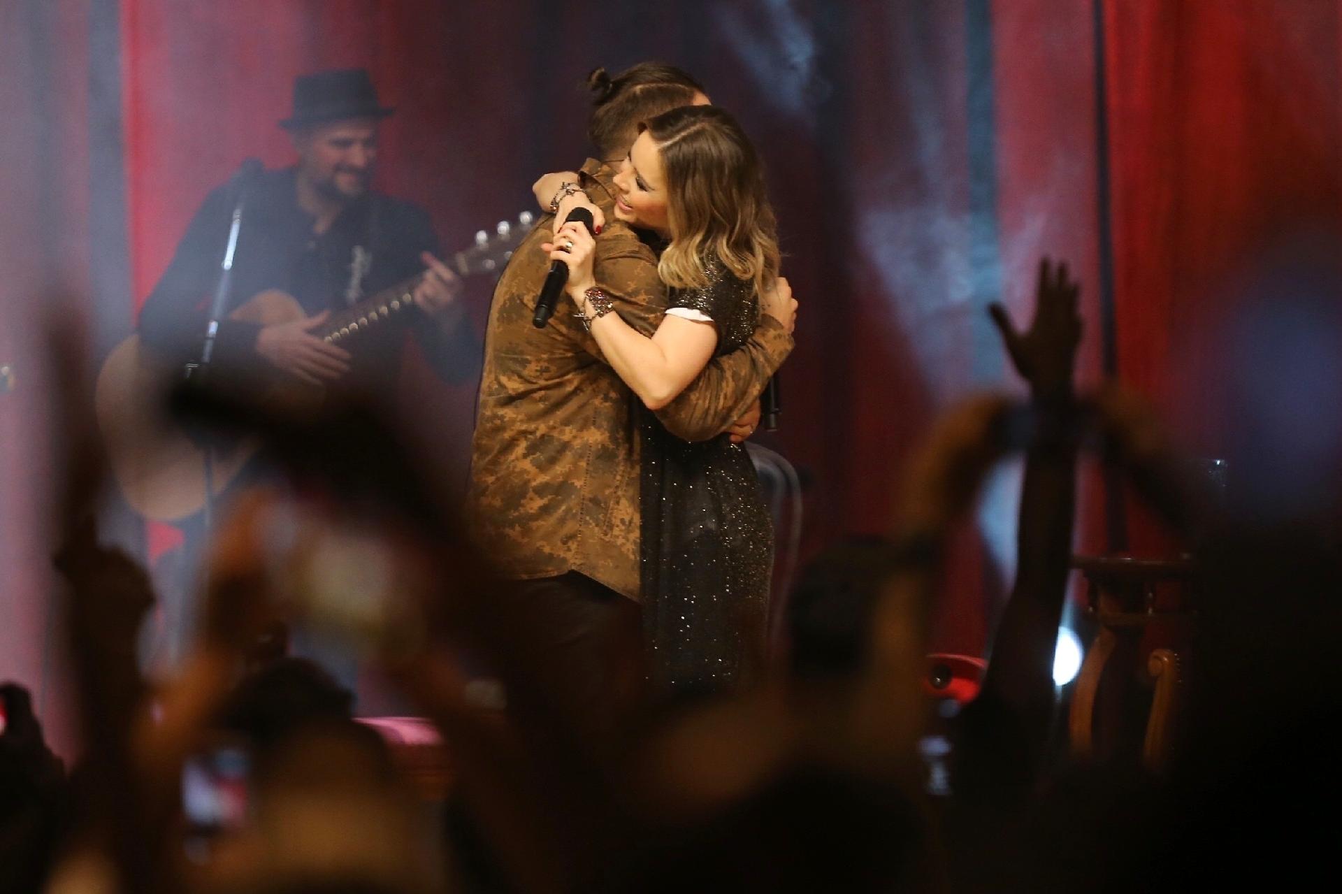Sandy volta a cantar com o irmão, Junior, 11 anos após o fim da dupla, na abertura da nova turnê da cantora, "Nos Voz Eles", no Credicard Hall, em São Paulo - Manuela Scarpa/Brazil News