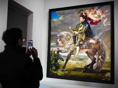 Quadro de Michael Jackson pintado por Kehinde Wiley está em exposição em Paris - Philippe LOPEZ / AFP