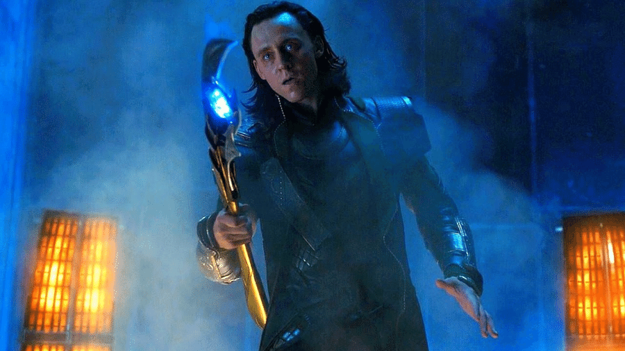 Loki (Tom Hiddleston) em cena de The Avengers: Os Vingadores (2012) - Reprodução
