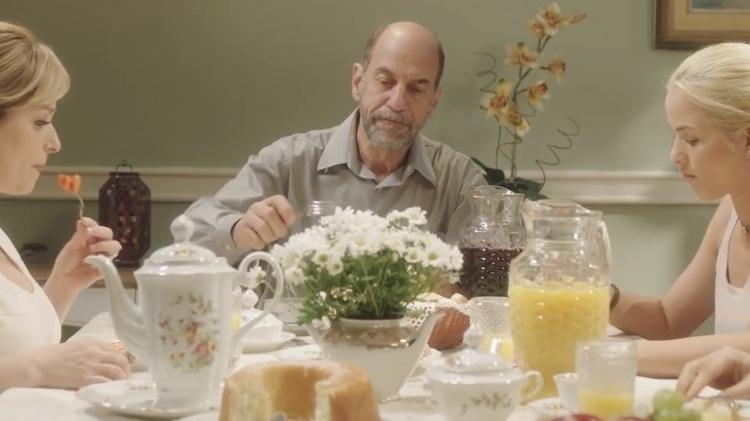 Luciana Vendramini, Roberto Bomtempo e Luiza Valdetaro em nova cena de Se a Vida Começasse Agora - Divulgação - Divulgação