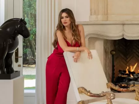 Sofía Vergara, estrela de 'Modern Family', exibe mansão de R$ 129 mi