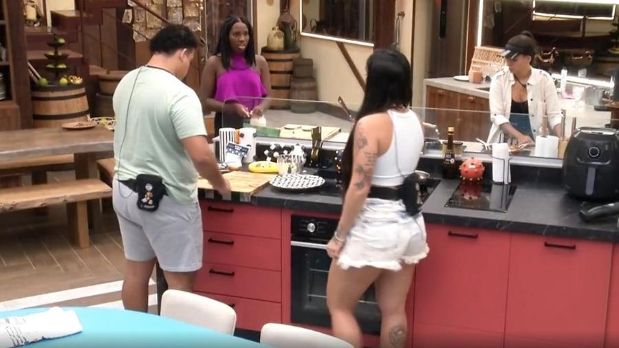 BBB 24: Leidy reage ao saber que Bia falou mal dela 