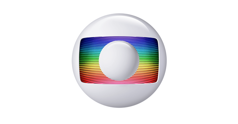Globo, fora do ar, ganha de