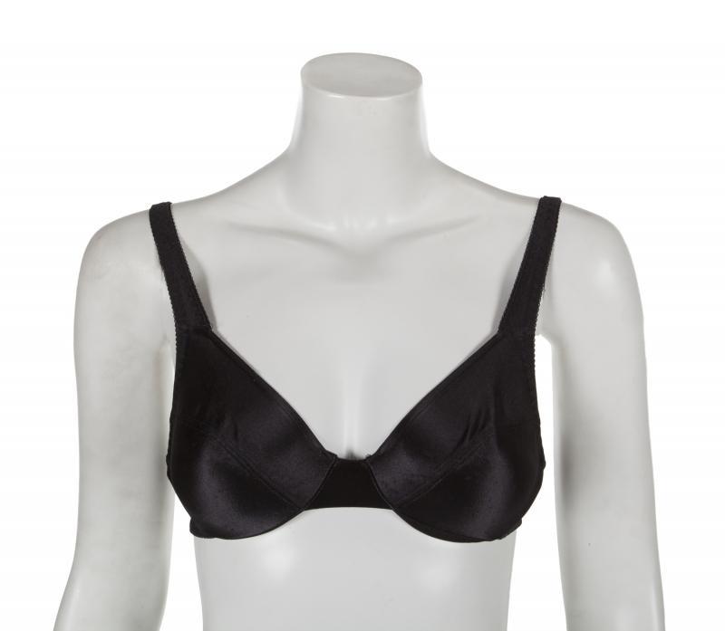 Ex-namorado de Britney Spears Reg Jones leiloa fitas antigas, cartas, roupas e até lingeries da artista - Reprodução