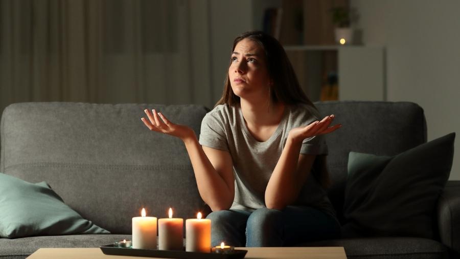 Lâmpada queima - Márcia Fernandes - AntonioGuillem/iStock
