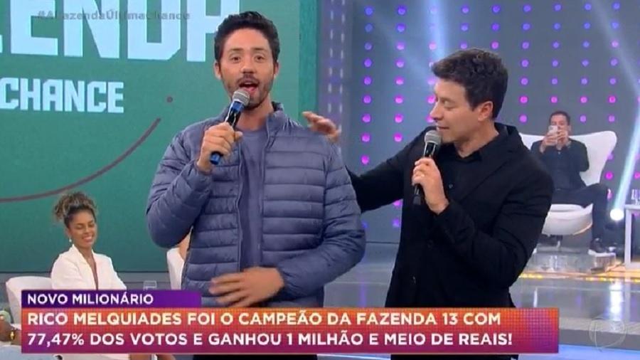 Hora do Faro: Rico Melquiades ganha casaco de Rodrigo Faro após ter o seu rasgado por Dayane Mello - Reprodução/RecordTV